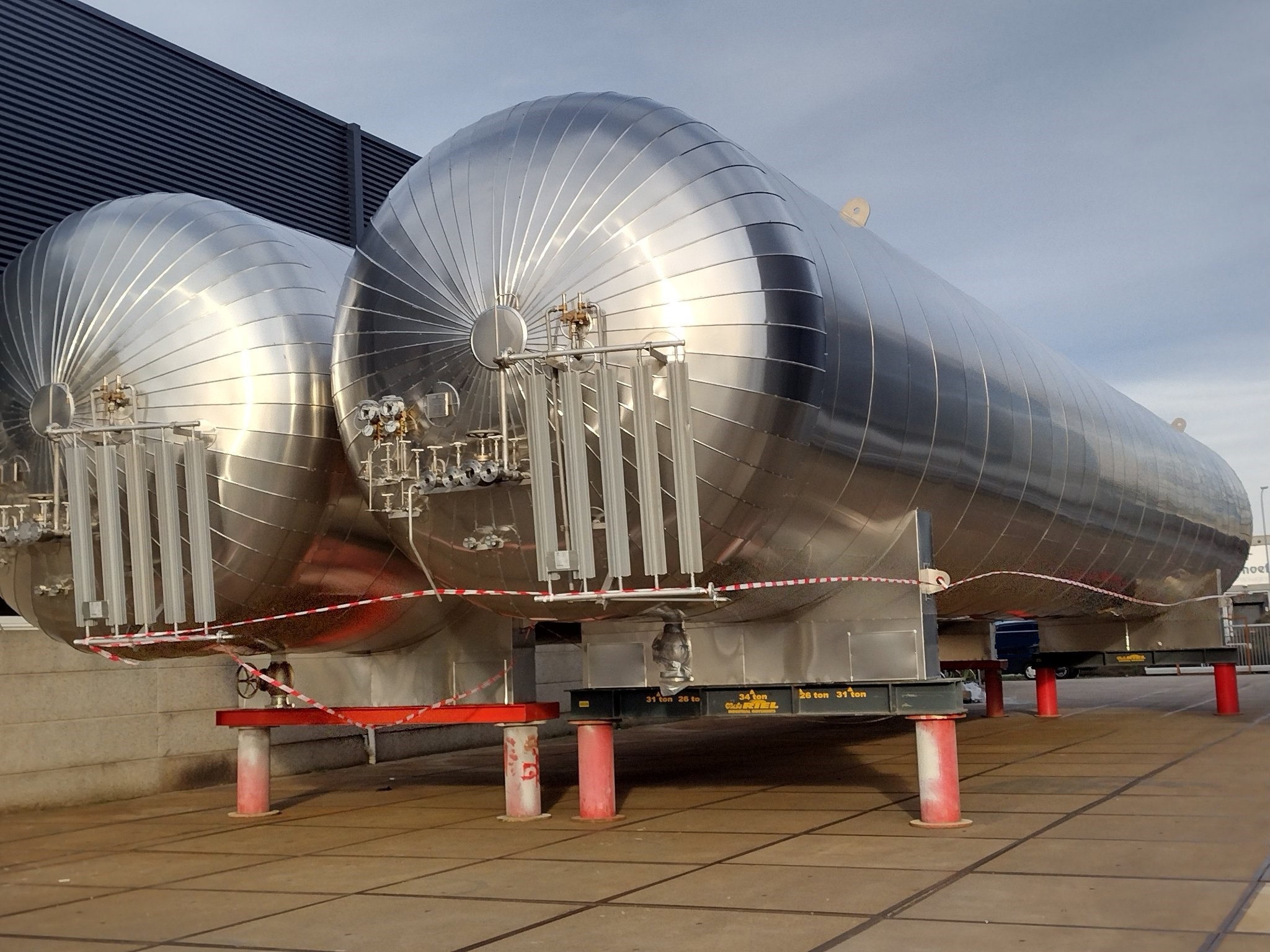Førende specialister i tank isolering